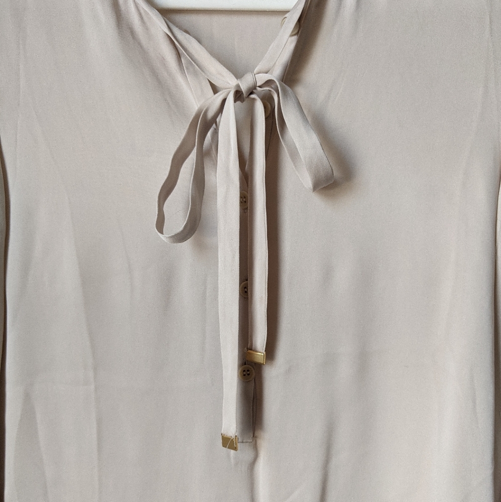 Diane Von Furstenberg silk blouse - Picture 5 of 10